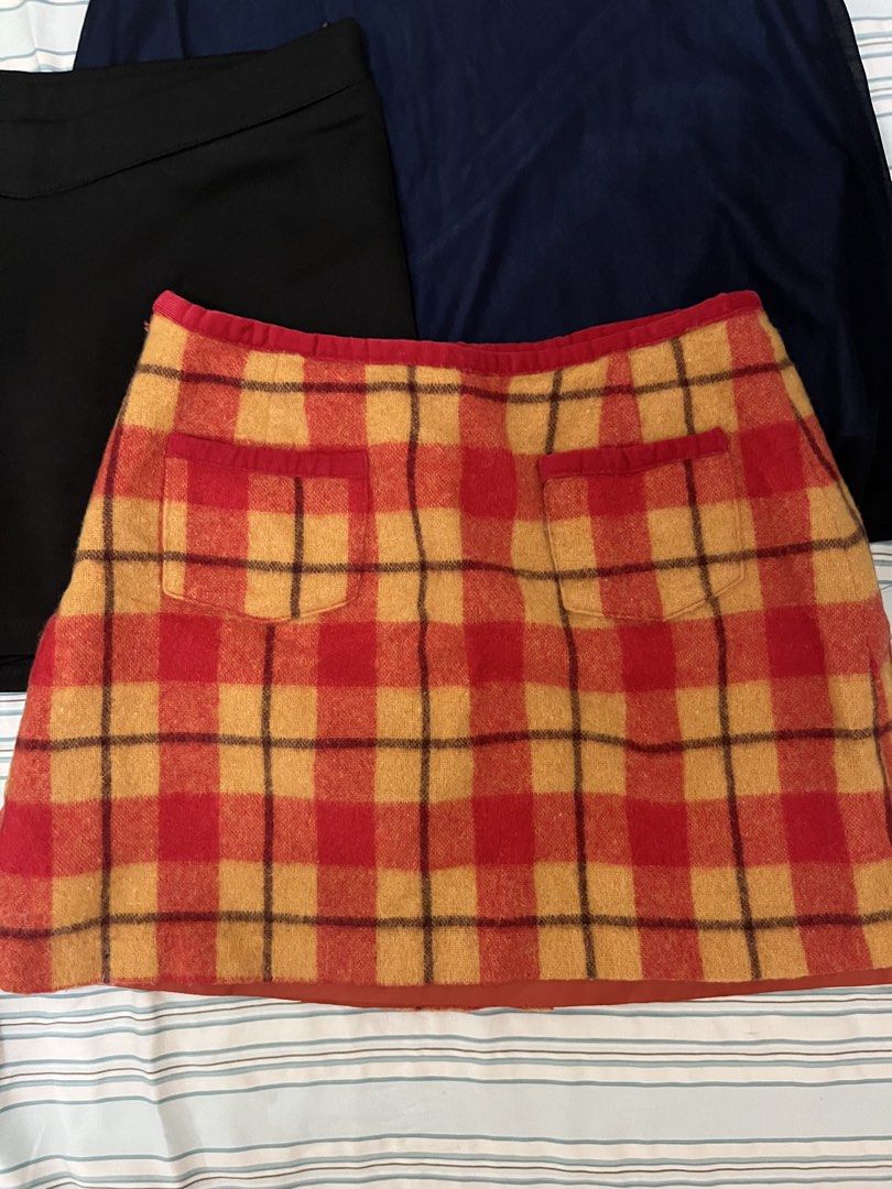 Mini skirt bundle (Category: Skirts) located in Tuguegarao City. Submitted by declutterf (Listing ID 1460585737, Image 2). Description: pls see description of each skirt in my account :)) slightly nego Helping tags: zara, uniqlo, h&m.