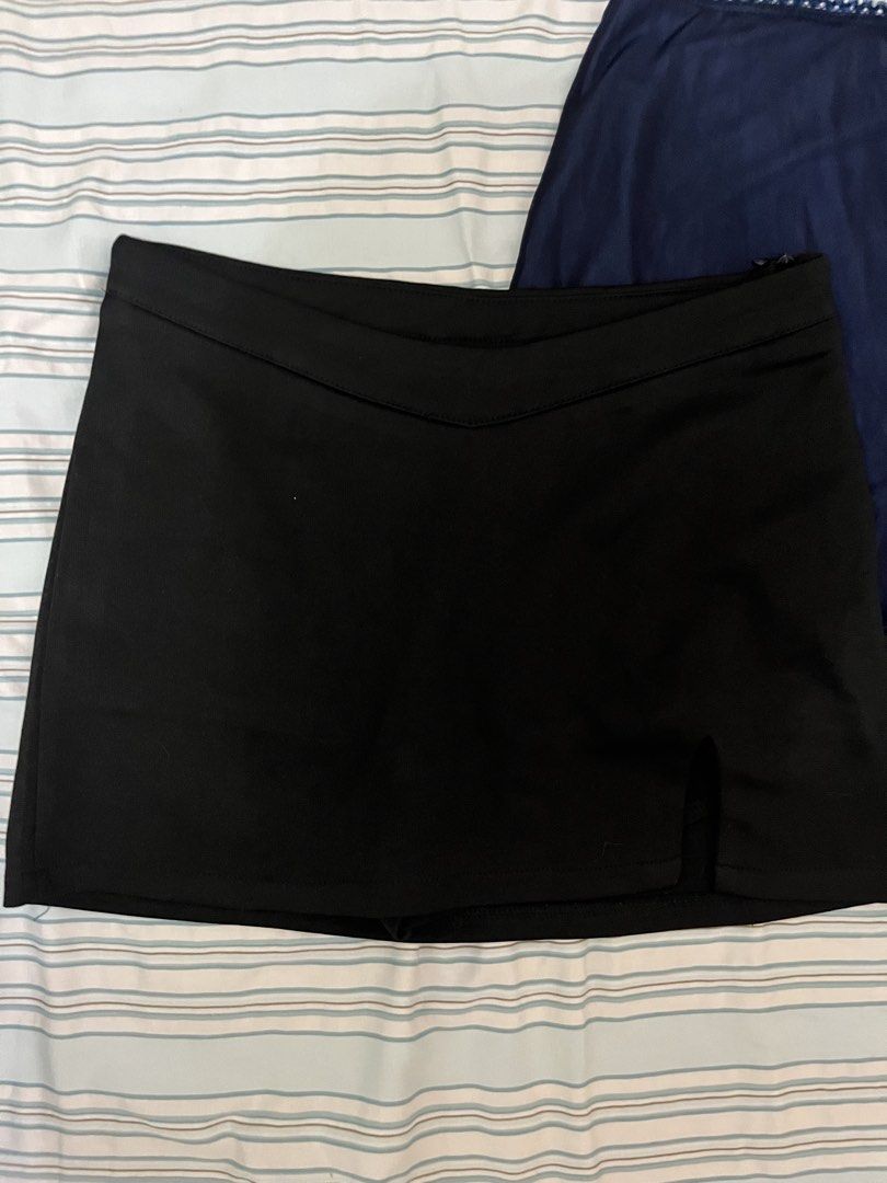 Mini skirt bundle (Category: Skirts) located in Tuguegarao City. Submitted by declutterf (Listing ID 1460585737, Image 3). Description: pls see description of each skirt in my account :)) slightly nego Helping tags: zara, uniqlo, h&m.