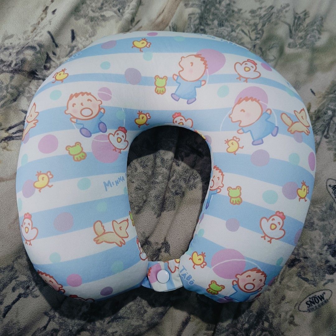 Minna No Tabo Reversible Neck Pillow (Category: Children's Beds) located in Baguio. Submitted by baileybails (Listing ID 1460671109, Image 2). Description: w some runs sa mouth part of the pillow reversible the face part is dirty, but the neck pillow psrt is clean.