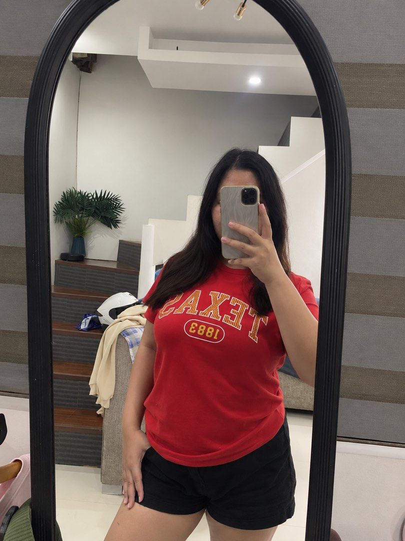Mix (Category: Shirts) located in Cabuyao City. Submitted by jennilyn_13 (Listing ID 1460530001, Image 2). Description: Lululemon white print s-m Texas red s-m, m-l Lululemon puti s-m Texas black M Lululemon red embroid s-m, l-xl California Small, Med Vancouver s-m Rosewell small-m .