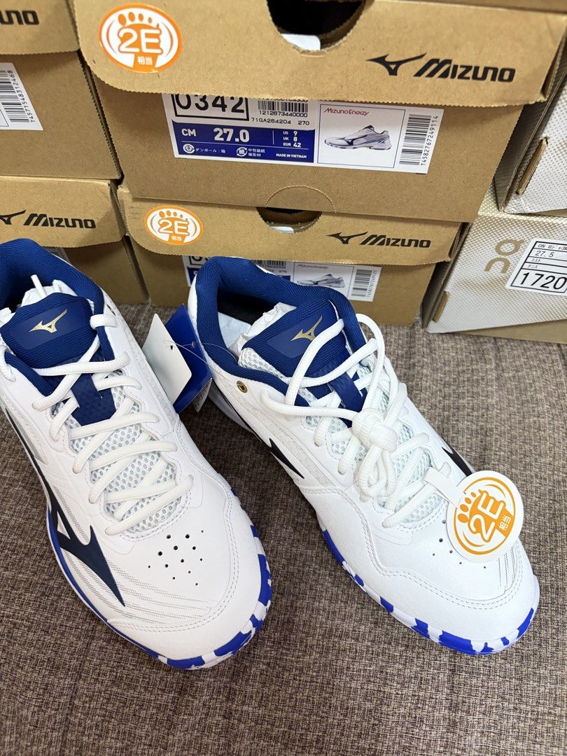 Mizuno claw 4 white blue (Category: Sneakers) located in Pasig City. Submitted by chamoisee (Listing ID 1460539532, Image 2). Description: Mizuno claw 4 white blue avail in size 8, 9 and 9.5 US MENS DM FOR FASTER TRANSACTION 📩.