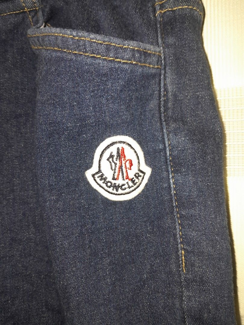 MONCLER GARTERIZED JEANS (Category: Luxury Apparel) located in Alburquerque. Submitted by zkethrifter (Listing ID 1460575440, Image 3). Description: NO.ISSUE.