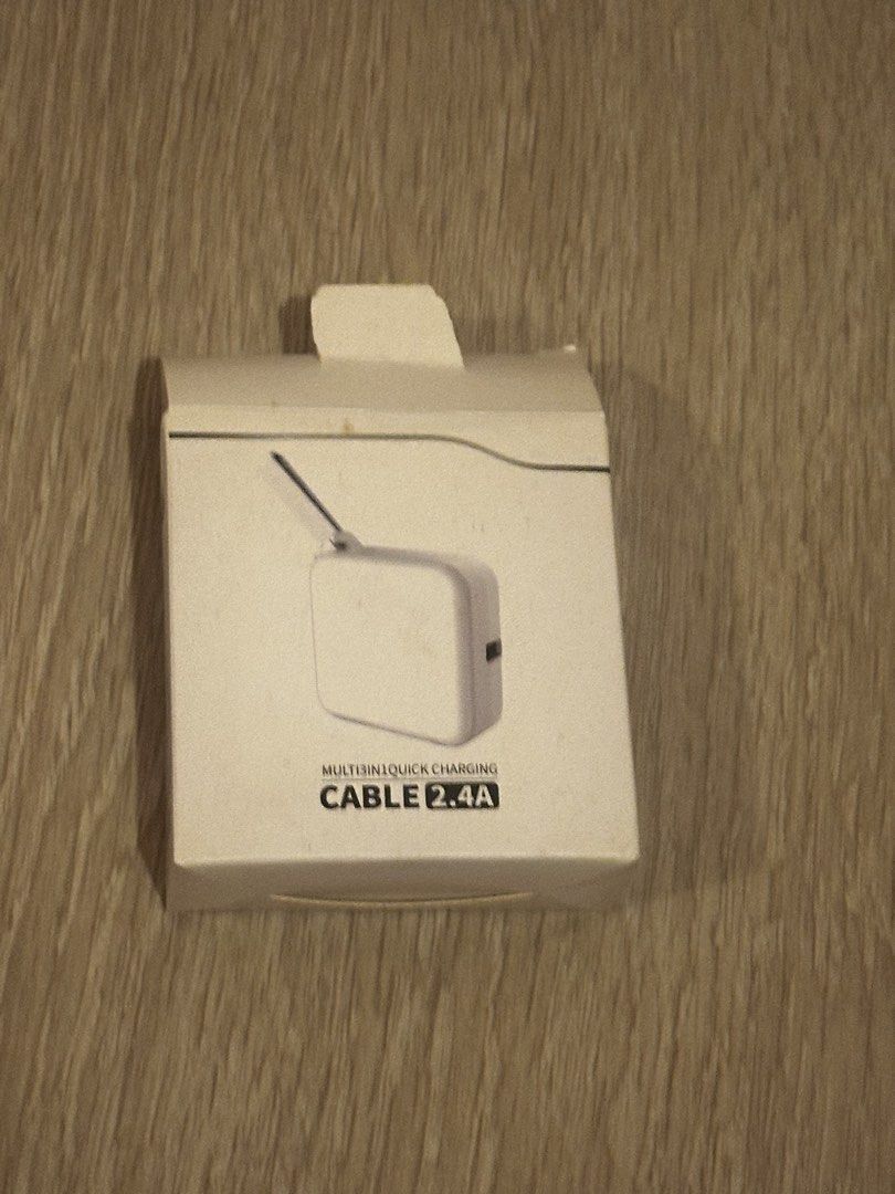Multipurpose quick charging cable （分類：充電器及電線）位於 Hong Kong。 由 travelpicks 提交（商品編號 1460657263，圖片 1）。簡介： 。