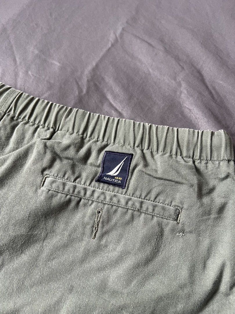 Nautica Shorts (Category: Shorts) located in Batangas. Submitted by thegudoldays (Listing ID 1460513310, Image 3). Description: Available !!! Nautica Shorts size Large on tag Fits 38-40 waist Length 17.5 In Good condition Good color rate ₱400 only .