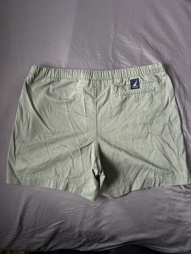 Nautica Shorts (Category: Shorts) located in Batangas. Submitted by thegudoldays (Listing ID 1460513310, Image 2). Description: Available !!! Nautica Shorts size Large on tag Fits 38-40 waist Length 17.5 In Good condition Good color rate ₱400 only .