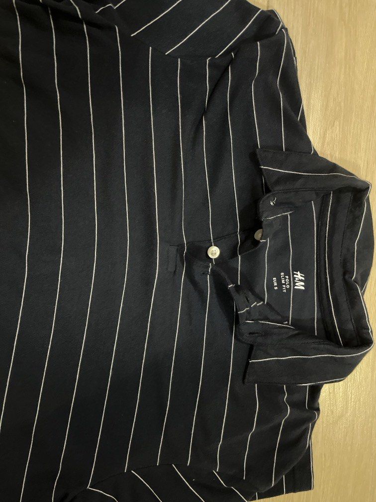 navy blue polo (Category: Formal Shirts) located in Manila. Submitted by newshark_db9669 (Listing ID 1460645473, Image 2). Description: negotiable .