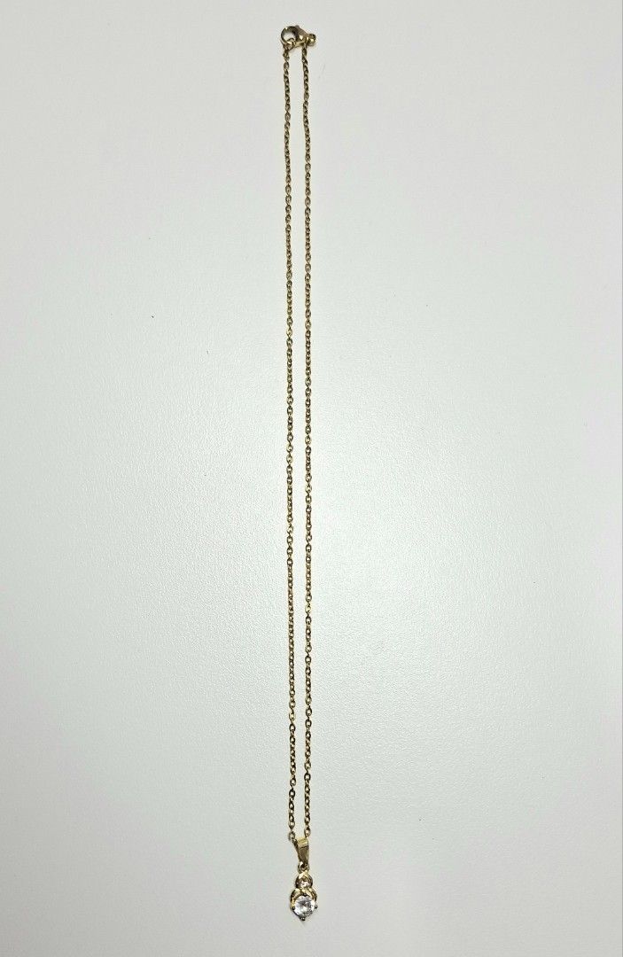 Necklace withe Pendanf (Category: Necklaces) located in Makati City. Submitted by archaic532shop (Listing ID 1460593151, Image 2). Description: ■Approximate Dimensions: L-45.5 cm IMPORTANT NOTES: • Clients with OFFERS will be prioritized. • Selling in “As Is “condition (no warranty or guarantees) Accept all flaws before and after purchase. No returns. No exchange of items. • All items are pre-owned unless declared New • Conversation regarding OFF
