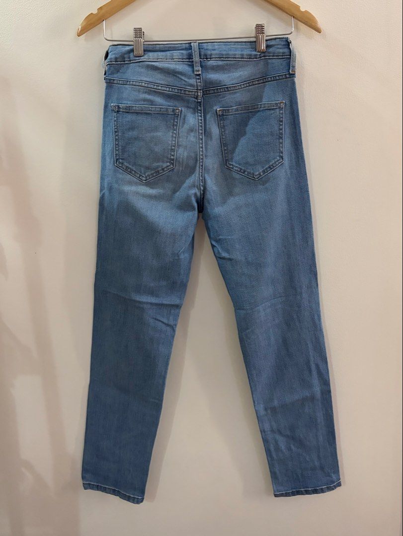 NET Original Denim Collection Light Blue Wash (Category: Jeans) located in San Juan City. Submitted by sel.ler (Listing ID 1460640827, Image 2). Description: .