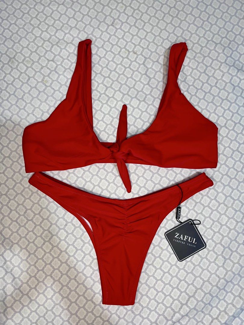 Never-Worn Swimsuit (Category: Bikinis & Swimsuits) located in Marikina City. Submitted by trish.grcia (Listing ID 1460675095, Image 1). Description: * Brand New Swimsuit 👙 * Size S | ₱200.