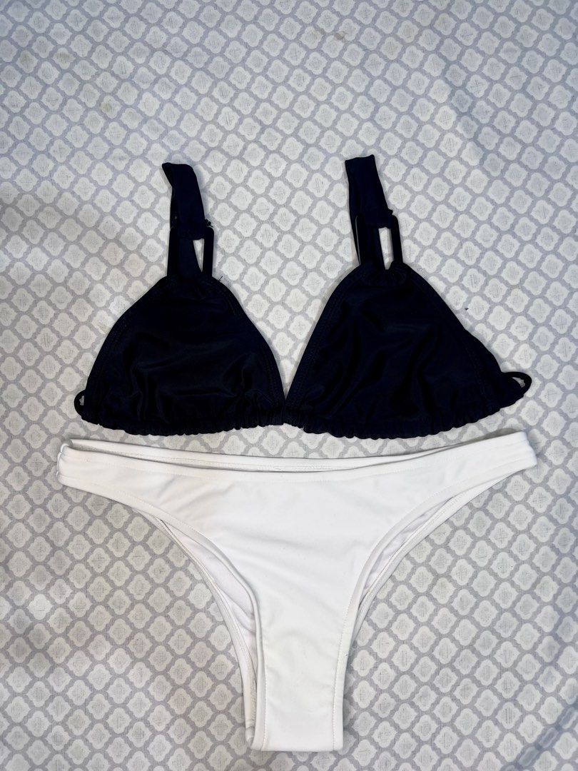 Never-Worn Swimsuit (Category: Bikinis & Swimsuits) located in Marikina City. Submitted by trish.grcia (Listing ID 1460675531, Image 1). Description: * Brand New Swimsuit 👙 * Size S | ₱200.