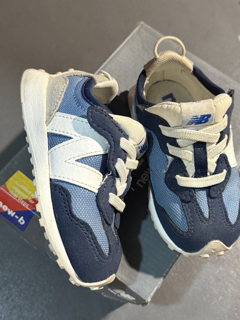 New Balance (Category: Babies & Kids Fashion) located in El Nido. Submitted by ZyraChaves_1297 (Listing ID 1460632774, Image 2). Description: Can ship tru LbC or Flash only.