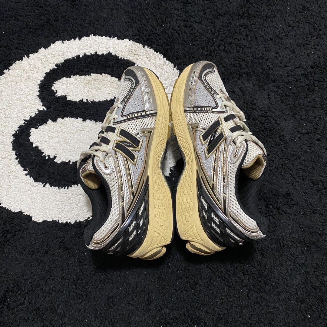 New Balance 1906R (Category: Sneakers) located in Danao, Cebu. Submitted by sneaks_cebu (Listing ID 1460704843, Image 3). Description: New Balance 1906R Size 9.5us 27.5cm -no major issues Php 2,950 .
