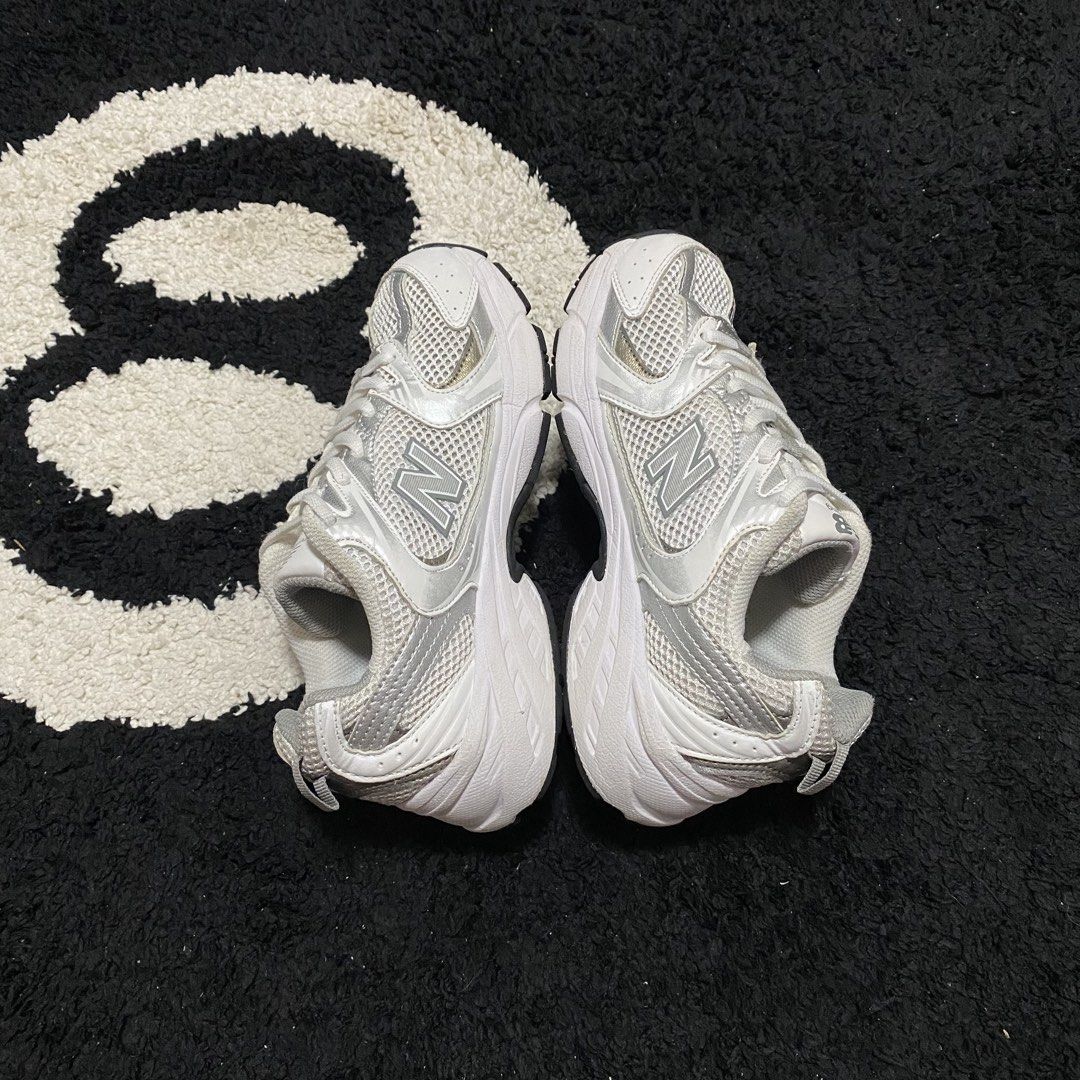 New Balance 530 (Category: Sneakers) located in Danao, Cebu. Submitted by sneaks_cebu (Listing ID 1460618765, Image 3). Description: New Balance 530 Size 6wm 22.5cm -tiny scratch Php 1,550 .