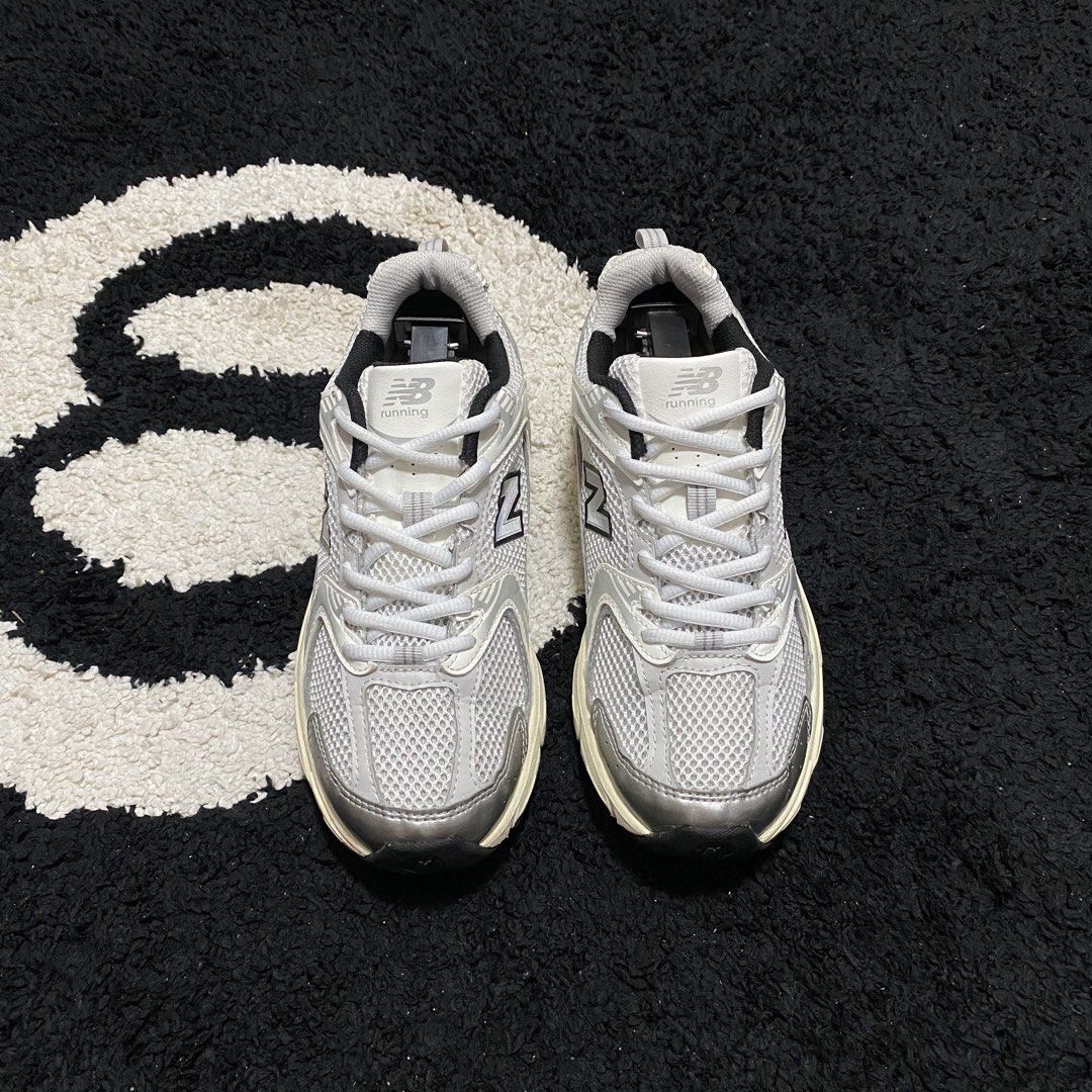 New Balance 530 (Category: Sneakers) located in Danao, Cebu. Submitted by sneaks_cebu (Listing ID 1460618929, Image 2). Description: New Balance 530 Size 7wm 23.5cm -no major issues Php 2,150.