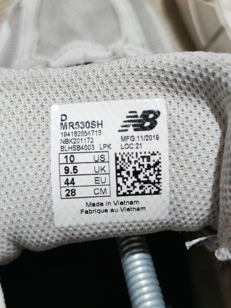 New Balance 530 Ivory (Category: Sneakers) located in Iligan City. Submitted by wantwears14 (Listing ID 1460553869, Image 2). Description: Favorite color way of NB 530 Very Presentable fit to trend outfit.