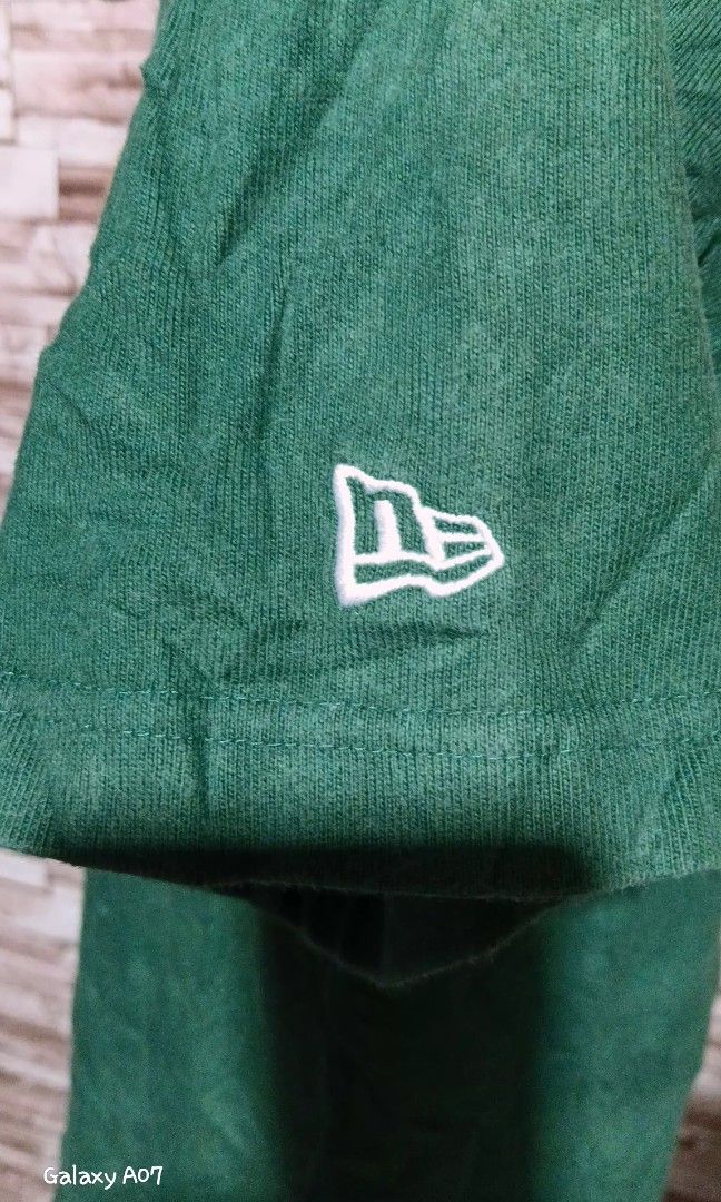 New era (Category: Tshirts & Polo Shirts ) located in Banaybanay. Submitted by ram_3 (Listing ID 1460604570, Image 3). Description: Excellent to like new Heavy cotton Color rate close to 10 No crack prints Location: Davao Oriental.