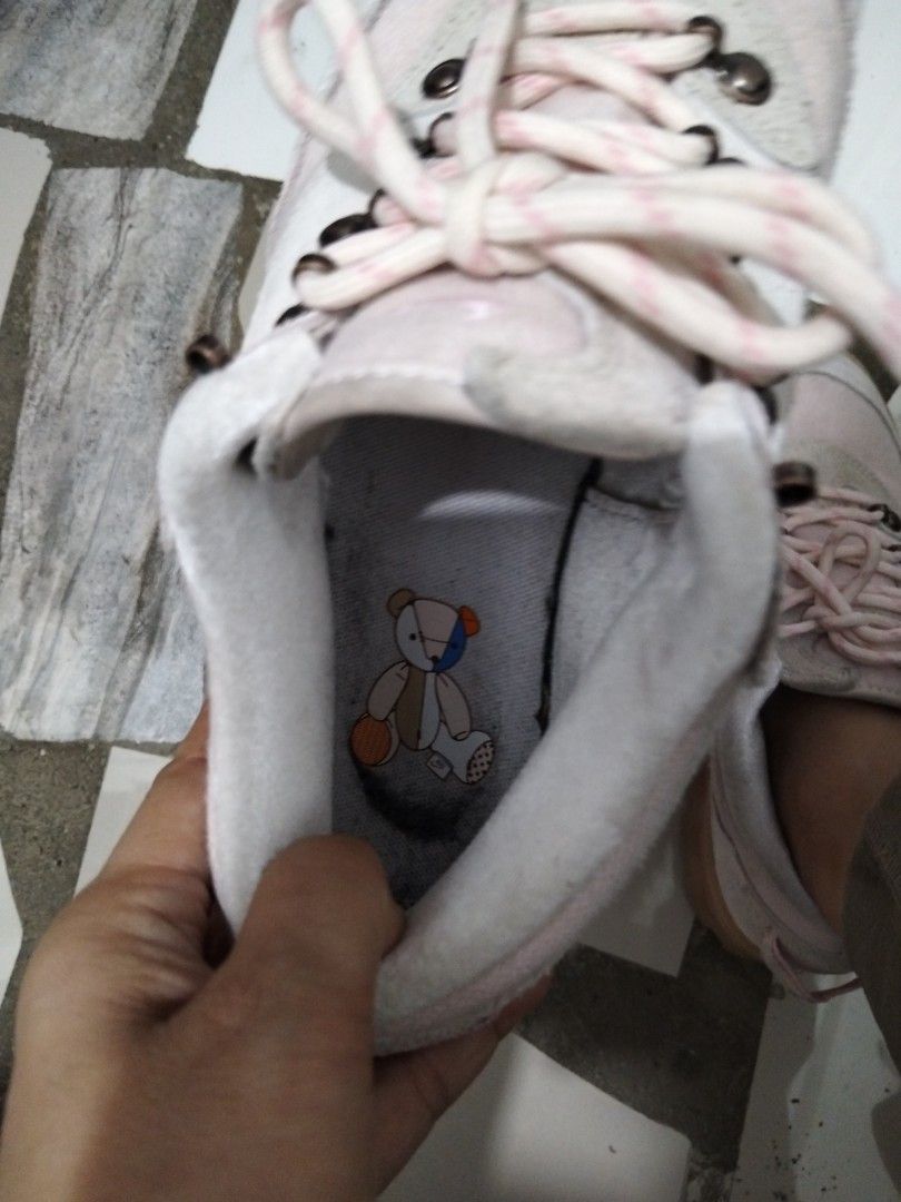 Nike (Category: Sneakers) located in El Salvador. Submitted by francheskaukayukay (Listing ID 1460619308, Image 3). Description: like new.