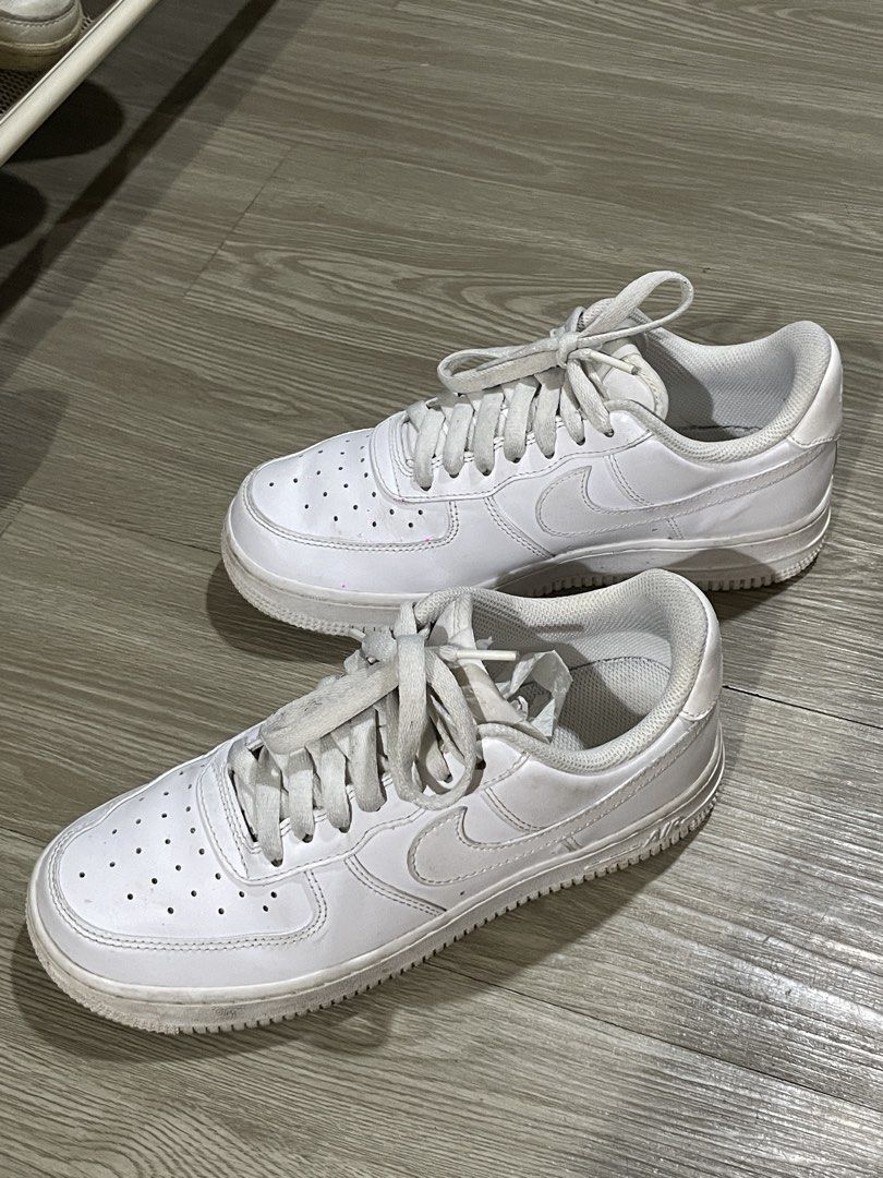 Nike Air Force 1 White Sneakers (Category: Sneakers) located in Rizal. Submitted by abibi_ (Listing ID 1460569228, Image 1). Description: - Classic white Nike Air Force 1s - Laces included - Perfect for casual wear - A must-have for any sneaker collection.