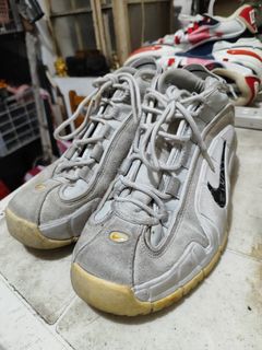 (Category: ) located in . Submitted by balenciaga-finds (Listing ID 1460515442, Image 1). Description: .