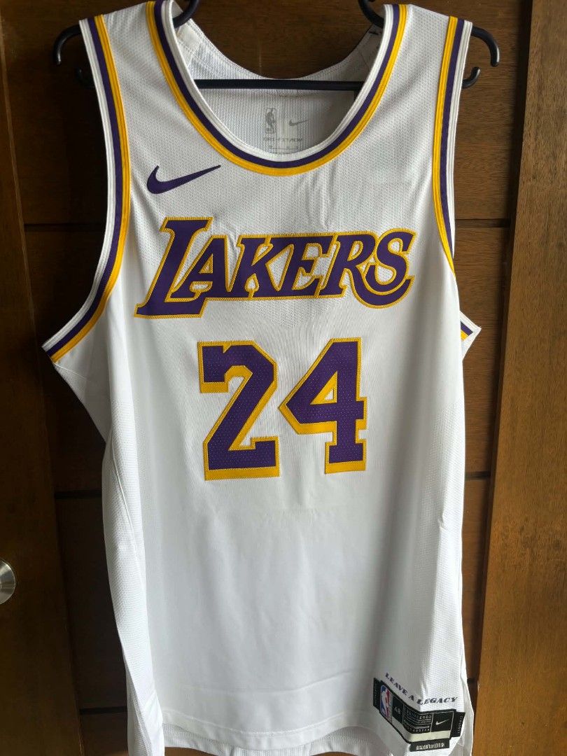 NIKE AUTHENTIC NBA JERSEY KOBE BRYANT #24(WHITE) (Category: Activewear) located in Cavite. Submitted by the_4118_gallery (Listing ID 1458535805, Image 1). Description: NIKE NBA AUTHENTIC JERSEY KOBE BRYANT #24 LOS ANGELES LAKERS WHITE SIZE 48/LARGE BRAND NEW WITH TAGS 7,500 FREE SHIPPING GCASH PAYMENT LOCATION SILANG CAVITE.