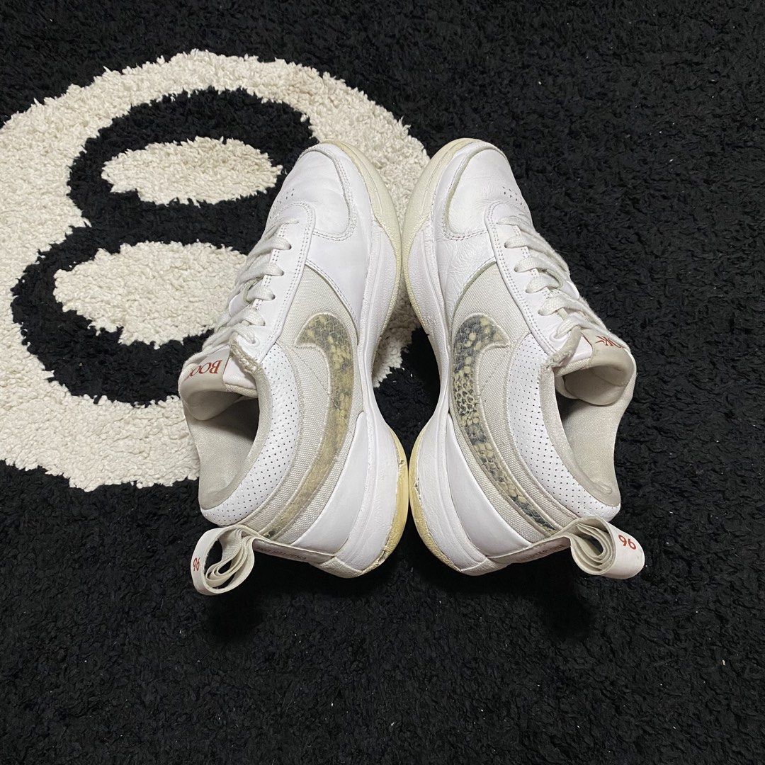 Nike Book 1 (Category: Sneakers) located in Danao, Cebu. Submitted by sneaks_cebu (Listing ID 1460705098, Image 3). Description: Nike Book 1 Size 8us 26cm -sole chips Php 1,250 .