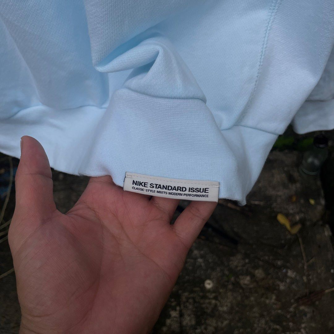 Nike Crewneck (Category: Coats, Jackets and Outerwear) located in Urdaneta. Submitted by rthrift_shop19 (Listing ID 1460684538, Image 3). Description: Width: 22” Length: 26” Condition 9.5/10 Color Rate 9/10 Mode of Payment: Gcash, Gotyme, Bank Transfer Delivery via J&T Express.