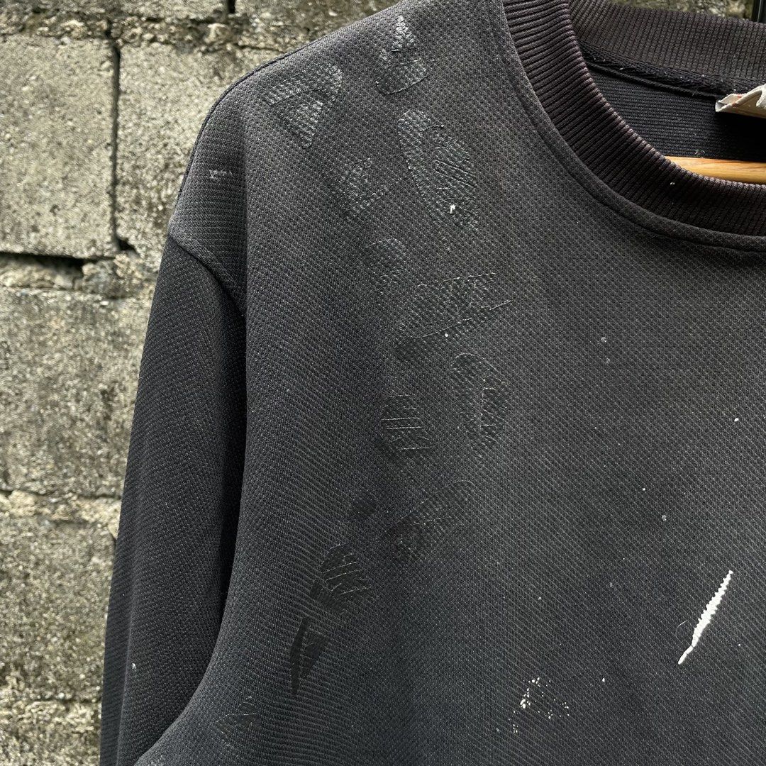 Nike Crewneck (Category: Coats, Jackets and Outerwear) located in Urdaneta. Submitted by rthrift_shop19 (Listing ID 1460685364, Image 3). Description: Condition 8/10 Color rate 8/10 Width: 21” Length: 25” Mode of Payment: Gcash, Gotyme, Bank Transfer Delivery via J&T Express.