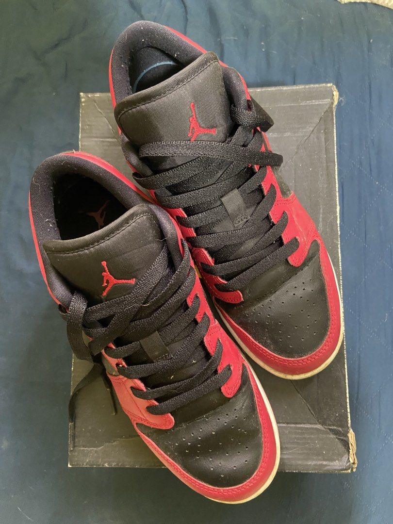 Nike Jordan 1 Low GS Reverse Breds (Category: Sneakers) located in Las Pinas. Submitted by zeiralliv (Listing ID 1460570026, Image 3). Description: Item Condition: Used with care. Needs cleaning. Stored in original box. Model: Air Jordan 1 Low (GS) Colorway: Gym Red / Black - White Style Code: 553560-606 Size: US 6.5Y (UK 6, EUR 39, CM 24.5) *kids sizing but can fit US W8* RFS: Decluttering Selling for 2.5k OBO Location: Las Piñas City Buyer shou