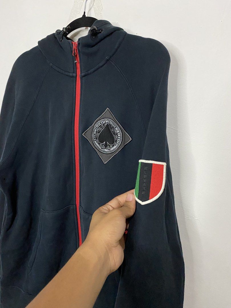 Nike Kobe 2011 Elevate Hoodie (Category: Coats, Jackets and Outerwear) located in San Pedro. Submitted by kristofesp08227 (Listing ID 1460699907, Image 2). Description: Nike Kobe 2011 Elevate Hoodie Sz Large on tag 21 x 27 8/10 condition 8/10 color rate PM FOR MORE DETAILS .