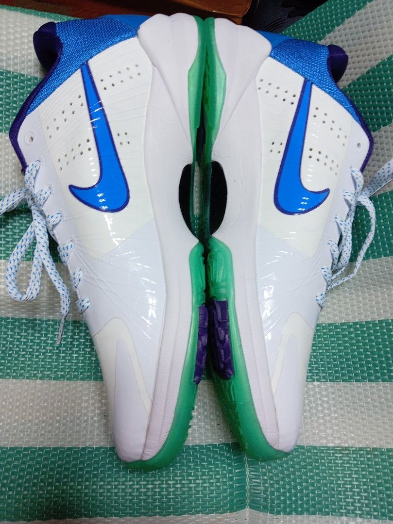 Nike. Kobe 5 Draft day (Category: Sneakers) located in Santa Ignacia. Submitted by grandwind-8a24 (Listing ID 1459806686, Image 2). Description: Brandnew without box Actual photo posted Size Eur 46 Good condition, no issue 1k only + sf Top G quality .