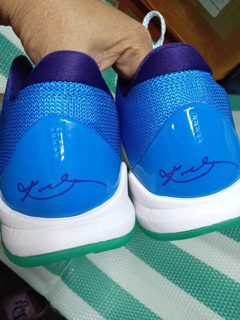 Nike. Kobe 5 Draft day (Category: Sneakers) located in Santa Ignacia. Submitted by grandwind-8a24 (Listing ID 1459806686, Image 3). Description: Brandnew without box Actual photo posted Size Eur 46 Good condition, no issue 1k only + sf Top G quality .