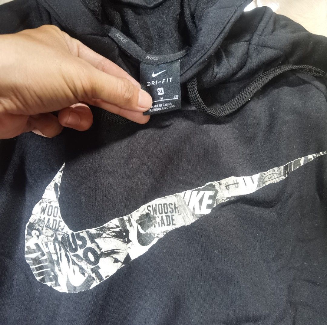 Nike mid swoosh (Category: Activewear) located in Compostela. Submitted by thevintage92 (Listing ID 1460534936, Image 2). Description: NIKE MID SWOOSH EXCELLENT WIDTH : 21 Length : 27.5 500 shipped.