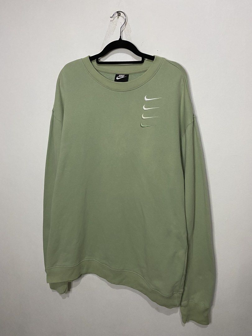 Nike Multi Swoosh Sweater (Category: Coats, Jackets and Outerwear) located in San Pedro. Submitted by kristofesp08227 (Listing ID 1460700369, Image 2). Description: Nike Multi Swoosh Sweater Sz XL on tag 23 x 29 9/10 condition 9/10 color rate PM FOR MORE DETAILS .