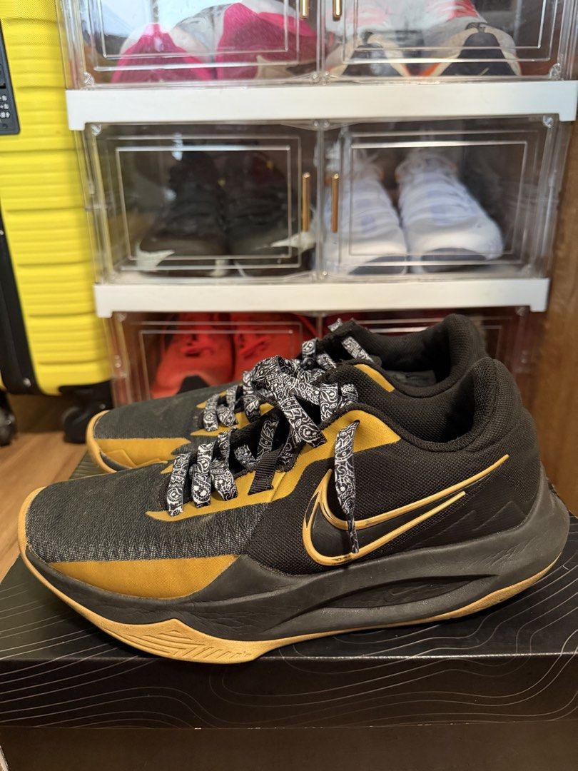 Nike Precision 6 (Category: Sneakers) located in Quezon City. Submitted by callmeo (Listing ID 1460511495, Image 2). Description: 4. Precision 6 / Black/Yellow 🖤💛 ‼️ slight sole sep 🇺🇸 US 8.5 🏀 Basketball / Court 🔥 Great for Games / Training 🏃 Usage: more than 10x 📌 CONDITION All shoes are used but well taken care of. Please refer to the photos for the actual condition. Reason for selling: Decluttering 📦 Shipping available 📍 Location: P