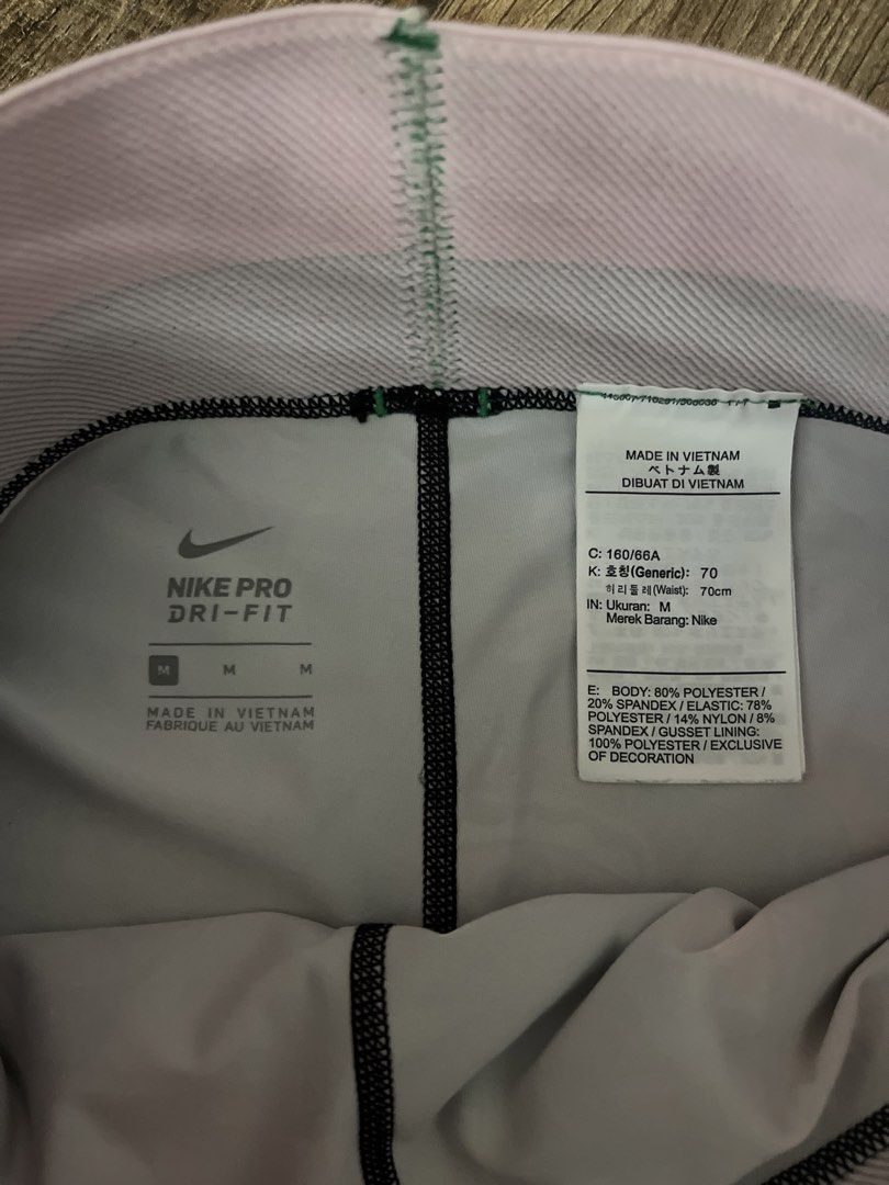 Nike pro (Category: Shorts) located in Makati City. Submitted by pedro0103 (Listing ID 1460592391, Image 2). Description: - For declutter - Nike pro - medium - slightly worn.