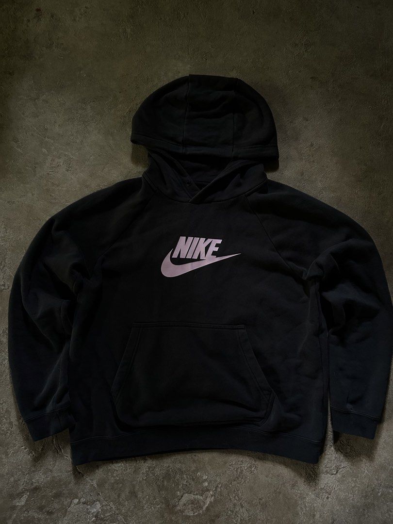 Nike Pullover Hoodie Pink Nike Logo (Category: Hoodies) located in Asingan. Submitted by kulot-thrift (Listing ID 1460544973, Image 1). Description: .