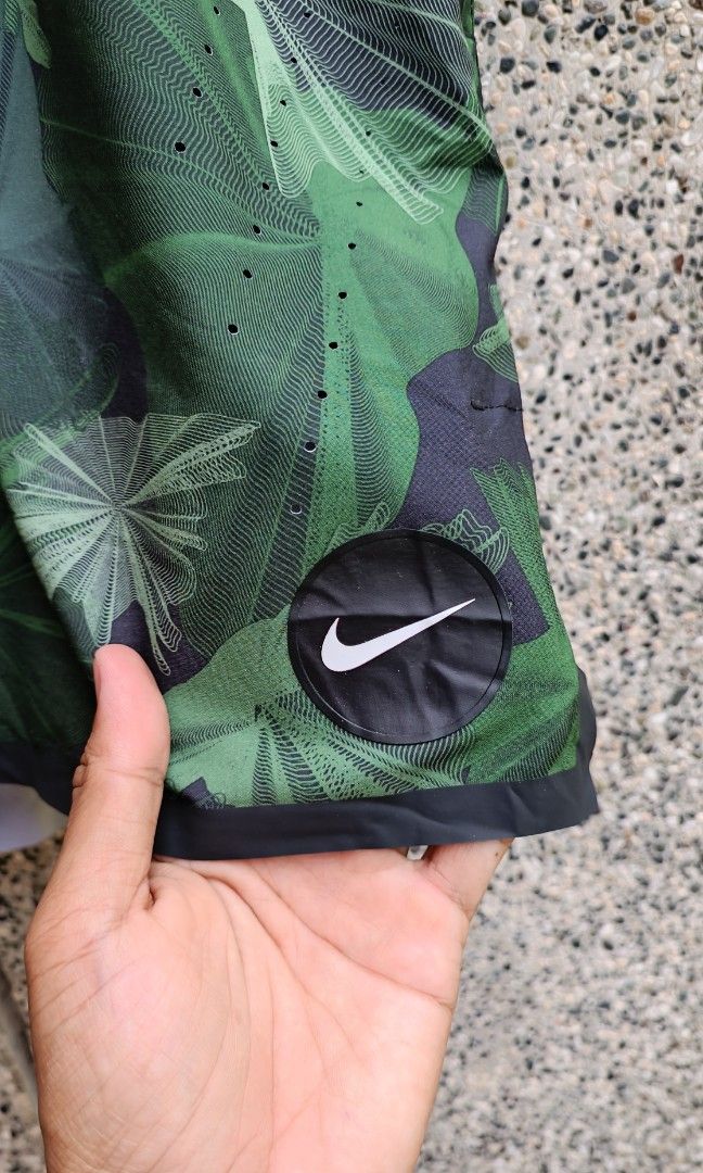 Nike Running short (Category: Shorts) located in Davao. Submitted by st333tcartel (Listing ID 1460558408, Image 3). Description: XL Waist 32-36 Length 16.5 Leg opening 13 Issue:Missing lace..