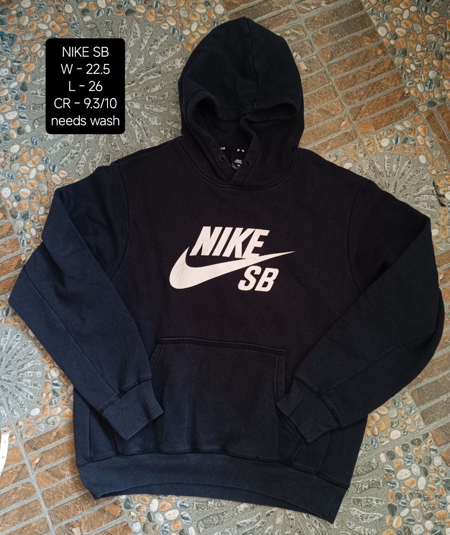 Nike SB Hoodie (Category: Hoodies) located in Bulacan. Submitted by moybilog (Listing ID 1460554756, Image 1). Description: .