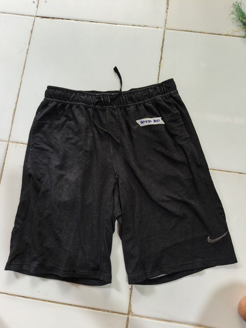 Nike short (Category: Activewear) located in Tacurong. Submitted by lyjetbrandedfinds_1827 (Listing ID 1460526448, Image 1). Description: .