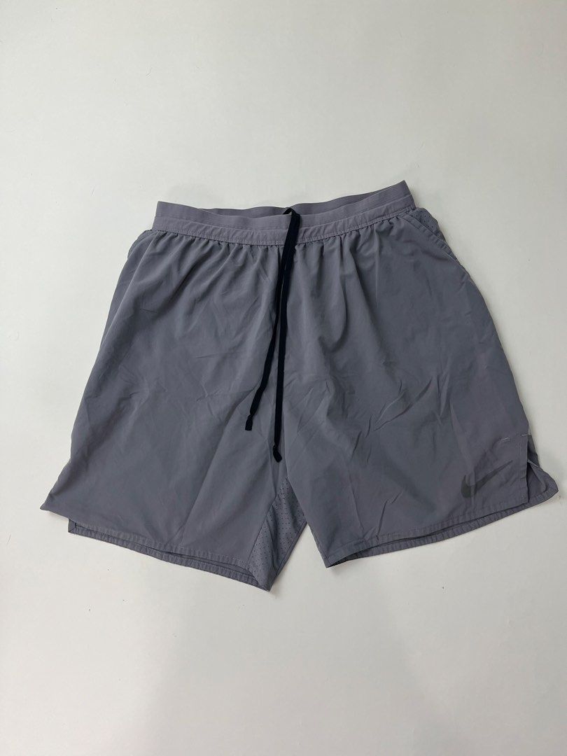 Nike Shorts (Category: Shorts) located in Makati City. Submitted by ufcknwthbst (Listing ID 1460551905, Image 1). Description: 18 inch length 9.5/10 condition No issue.
