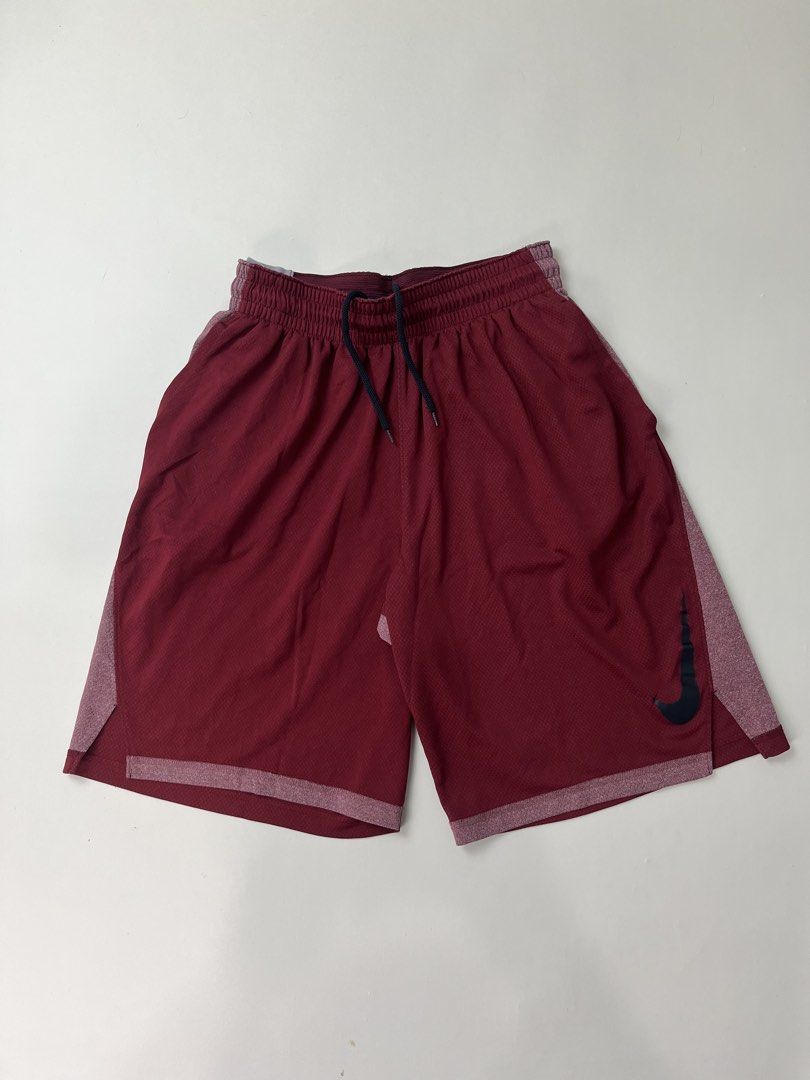 Nike Shorts (Category: Shorts) located in Makati City. Submitted by ufcknwthbst (Listing ID 1460554250, Image 2). Description: 20 inch length 9.5/10 condition No issue.