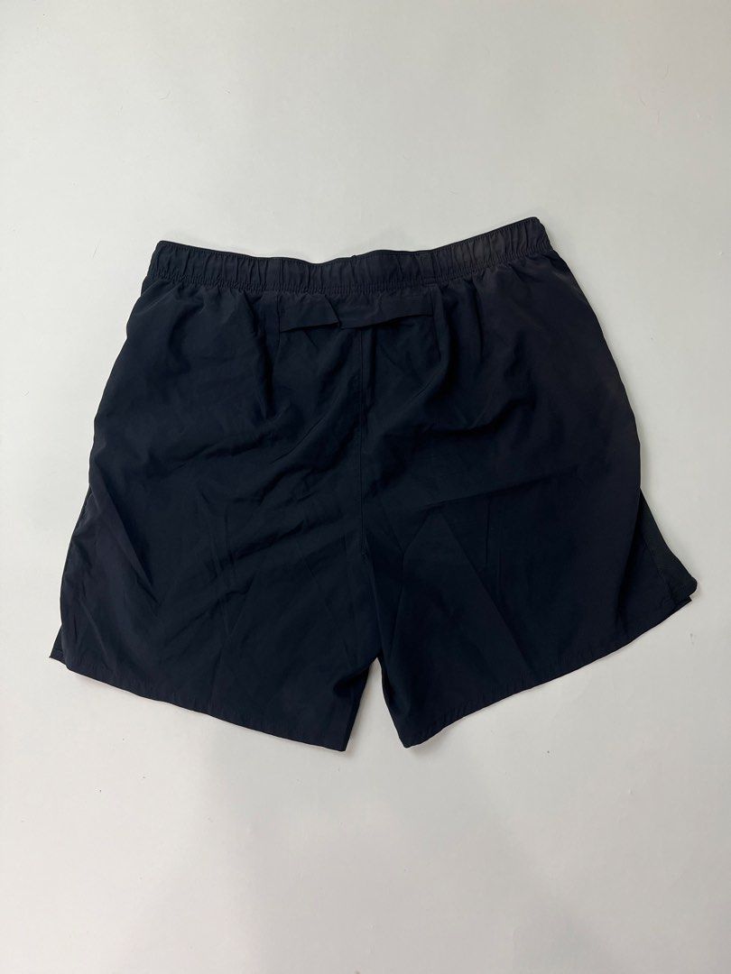 Nike Shorts (Category: Shorts) located in Makati City. Submitted by ufcknwthbst (Listing ID 1460554963, Image 3). Description: 18 inch length 9.5/10 condition No issue.