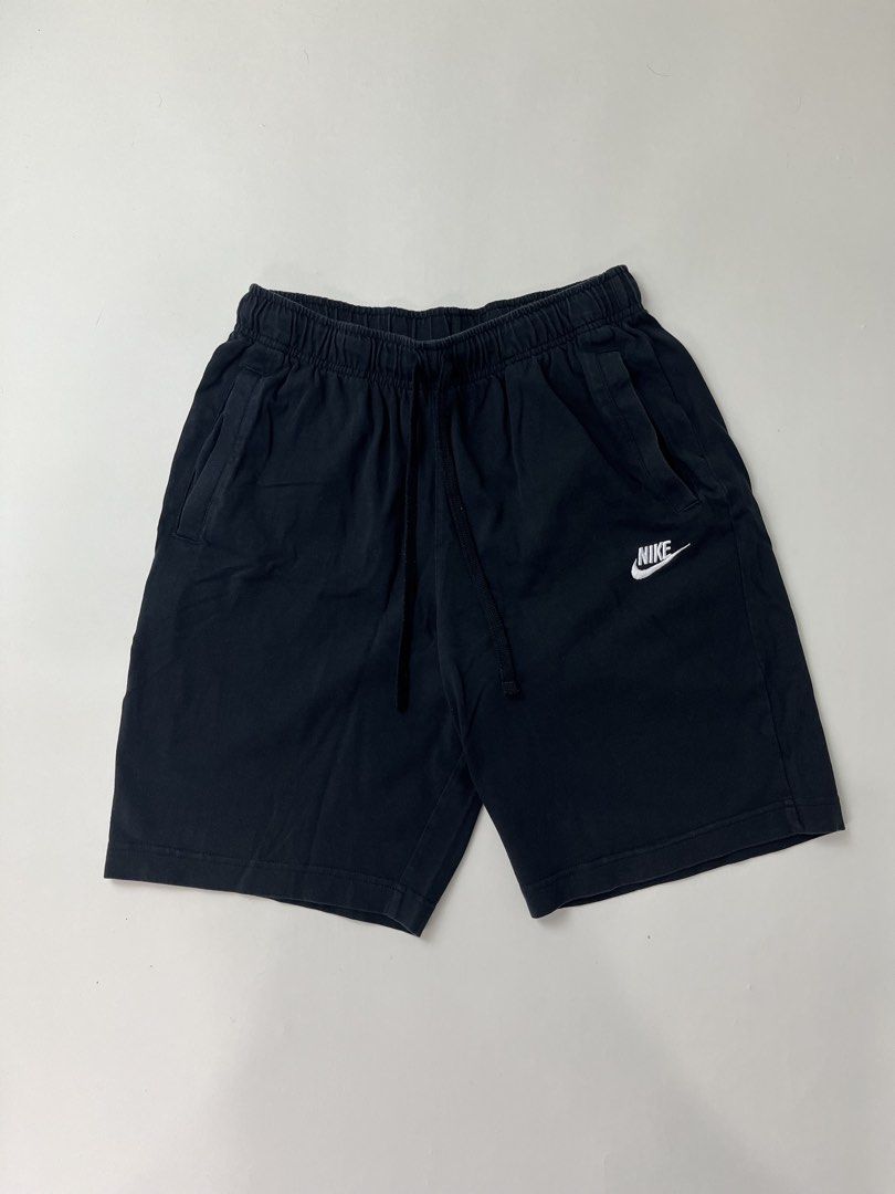 Nike Shorts (Category: Shorts) located in Makati City. Submitted by ufcknwthbst (Listing ID 1460557711, Image 1). Description: 19 inch length 9.5/10 condition No issue.