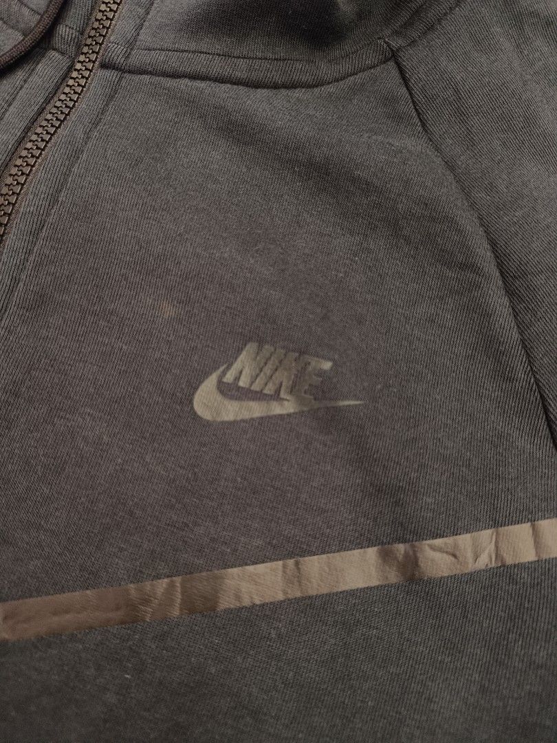 Nike TECHFLEECE HOODIE (Category: Hoodies) located in Bulacan. Submitted by moybilog (Listing ID 1460554235, Image 2). Description: .