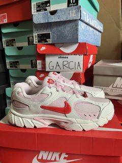 (Category: ) located in . Submitted by rr.sneakerstash (Listing ID 1460564142, Image 1). Description: .