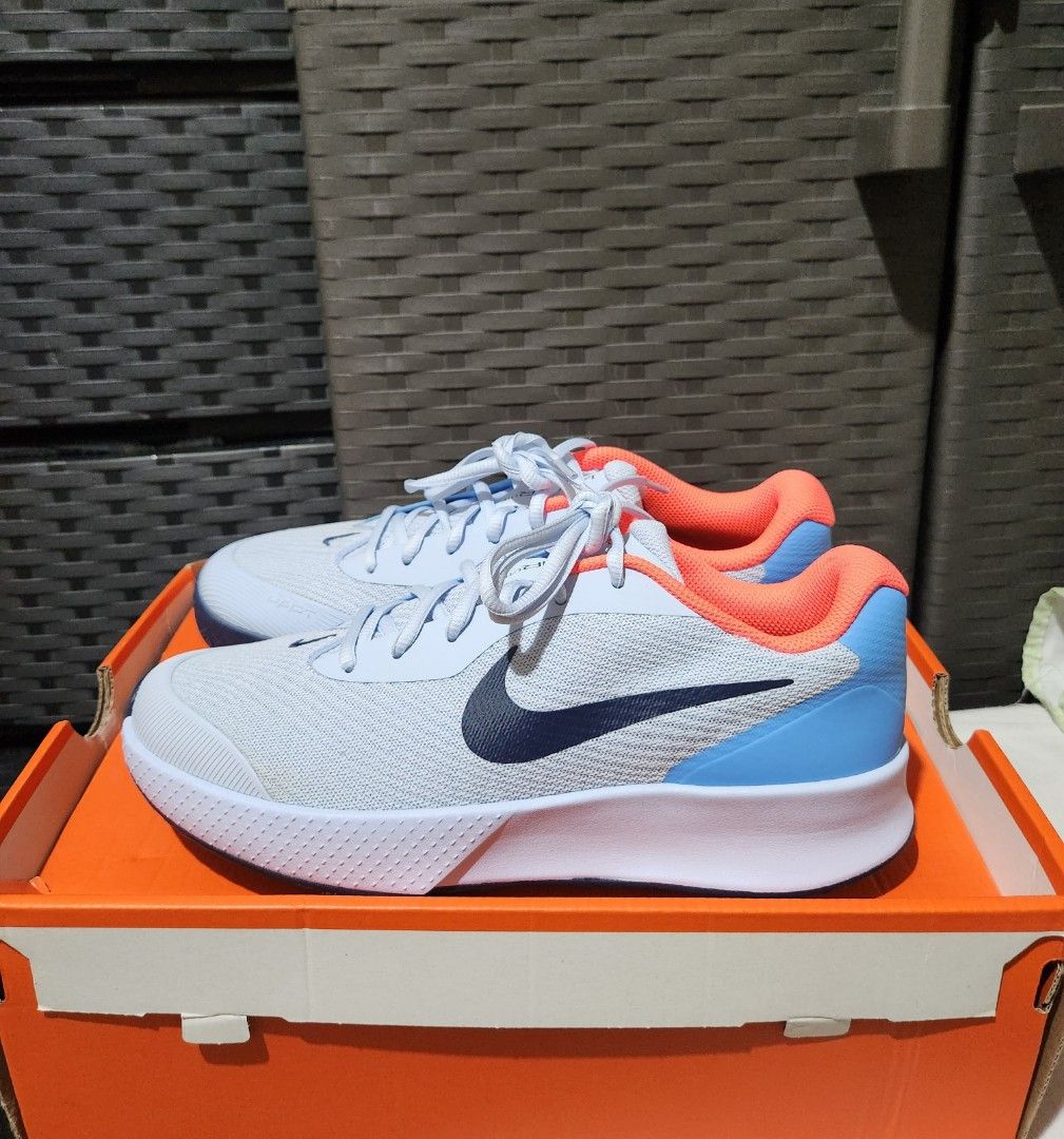 Nike Vapor Lite 3 HC (Category: Sneakers) located in Muntinlupa City. Submitted by ken080 (Listing ID 1460522199, Image 1). Description: Brand new, never used 100% legit Size 8.5 (US Men) with box can be used for tennis or pickleball RFS: wrong size.