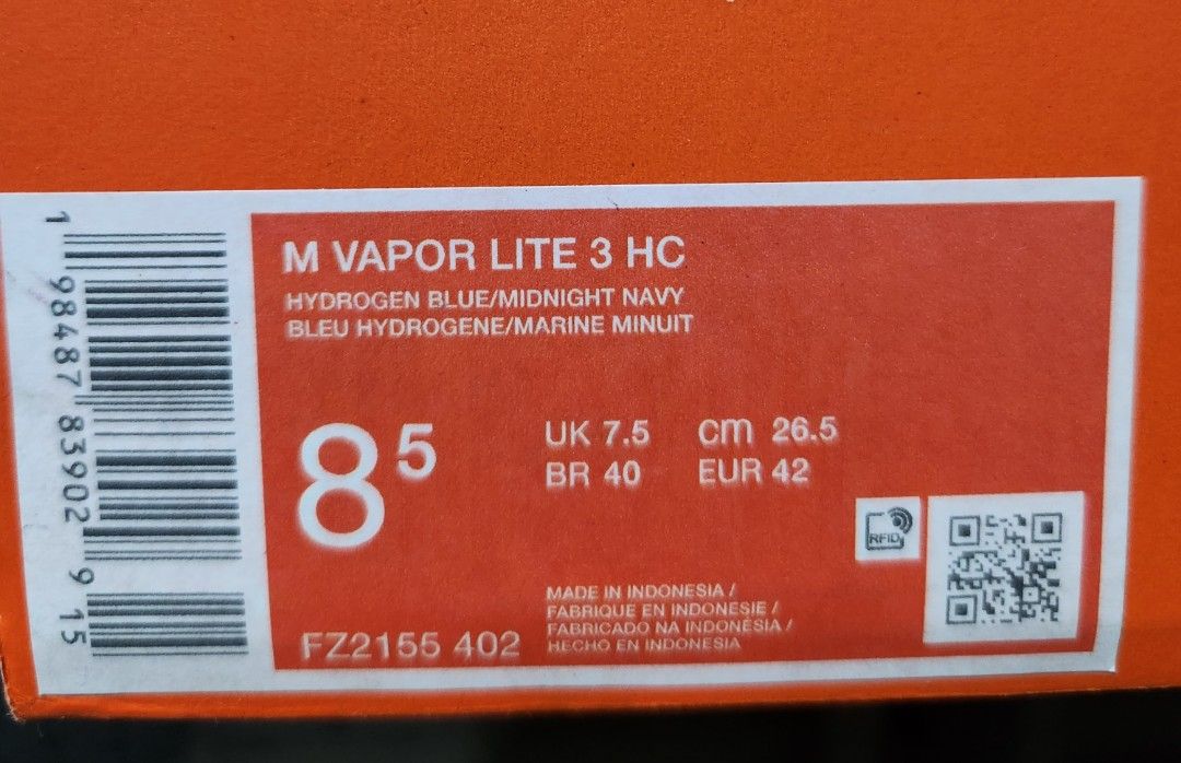 Nike Vapor Lite 3 HC (Category: Sneakers) located in Muntinlupa City. Submitted by ken080 (Listing ID 1460522199, Image 2). Description: Brand new, never used 100% legit Size 8.5 (US Men) with box can be used for tennis or pickleball RFS: wrong size.