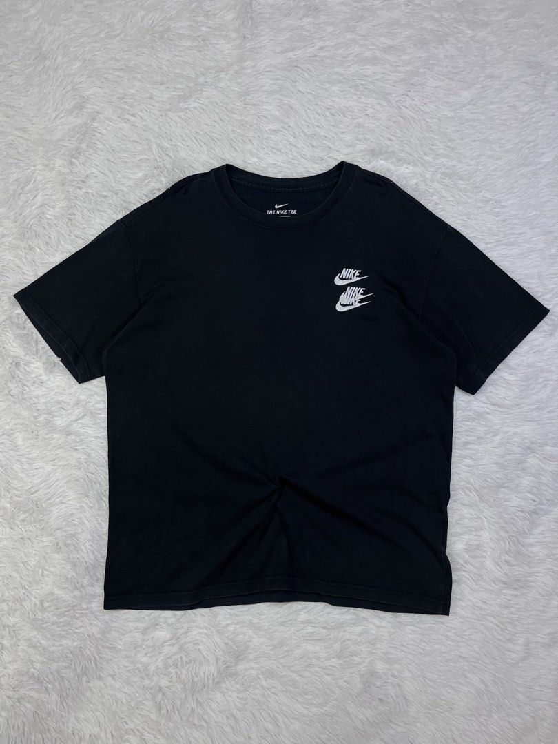 NIKE WORLDTOUR (Category: Tshirts & Polo Shirts ) located in Manila. Submitted by bagayanagi11491 (Listing ID 1460523878, Image 2). Description: Excellent Conditions Size: XL DIMES: 23-24x29 Issue: none .