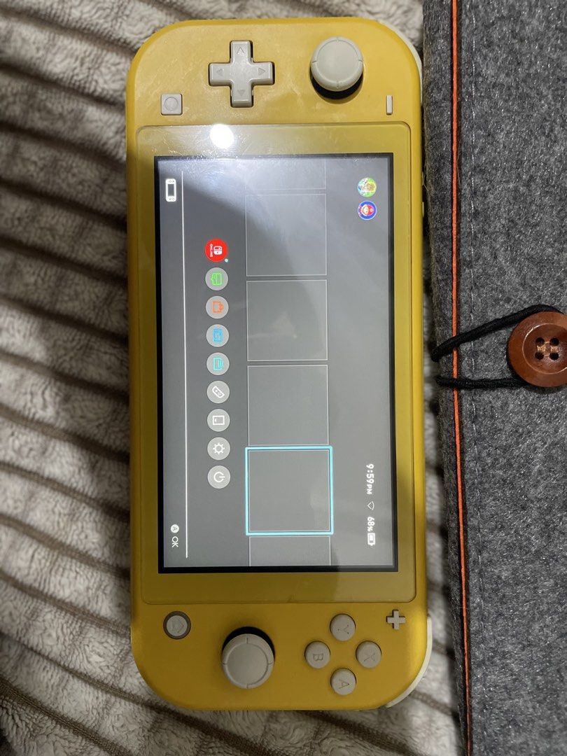 Nintendo Switch Lite RUSH SALE!!! (Category: Nintendo) located in Manila. Submitted by keydddfps (Listing ID 1460687083, Image 1). Description: Comes with original charger and travel pouch! .
