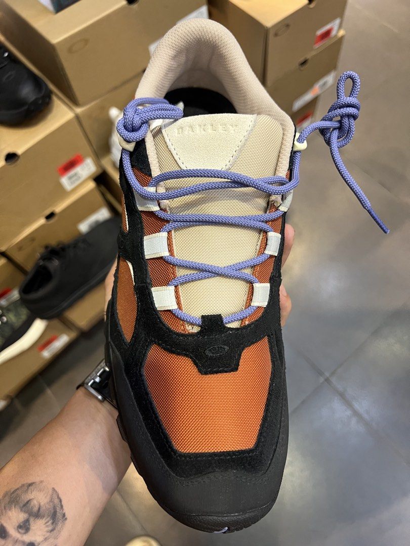 Oakley Sierra Terrain (Category: Sneakers) located in Bacolod City. Submitted by novymae23 (Listing ID 1460602780, Image 3). Description: Brandnew Below SRP Original Price 9800 / Now 5800 Oakley Sierra Terrain Sizes 10,11,12 .